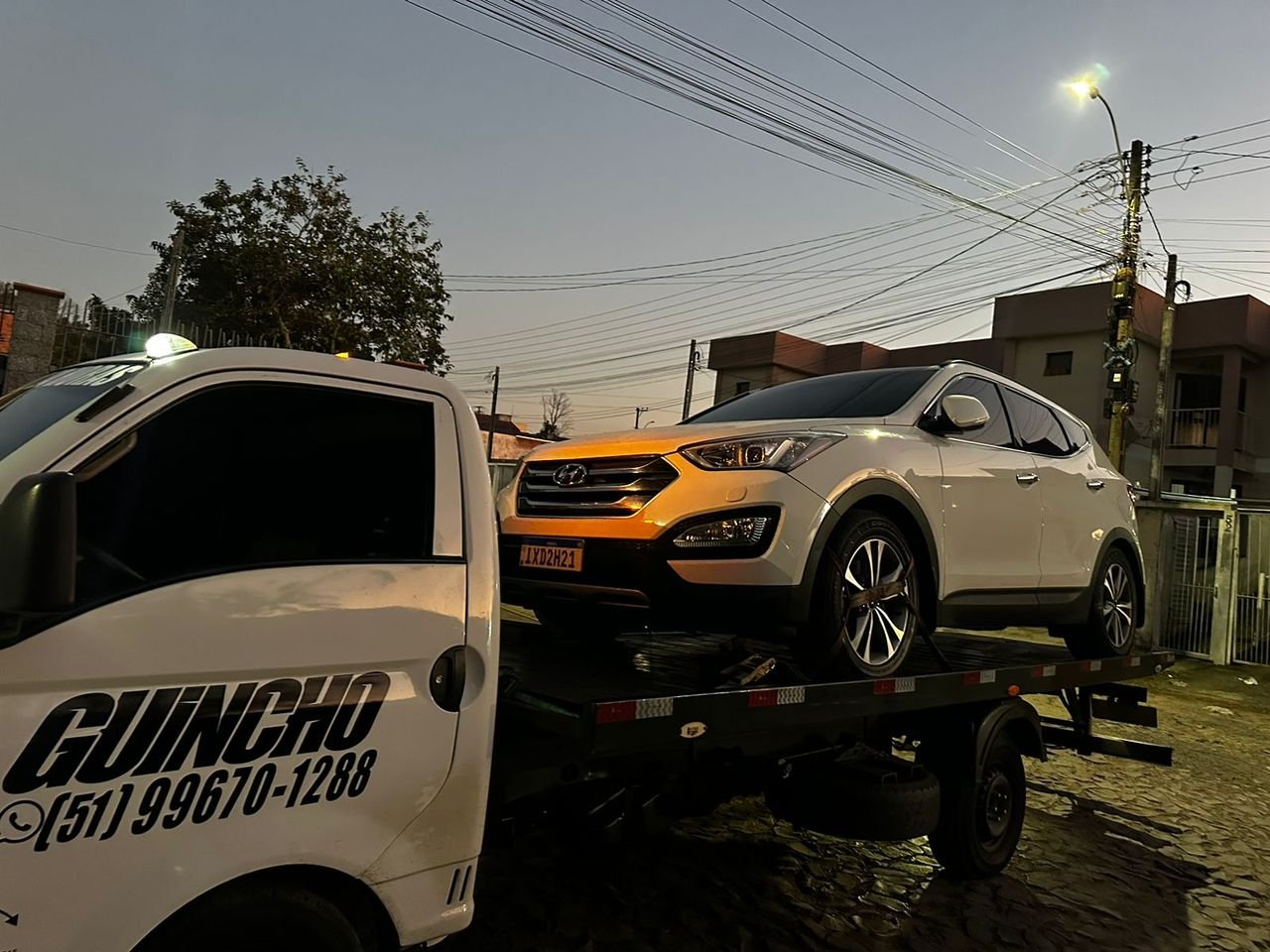 Remoção de SUV Hyundai Santa Fe com guincho em Cachoeirinha